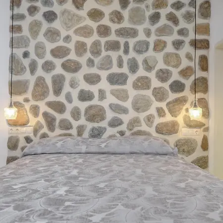 Simos Luxury