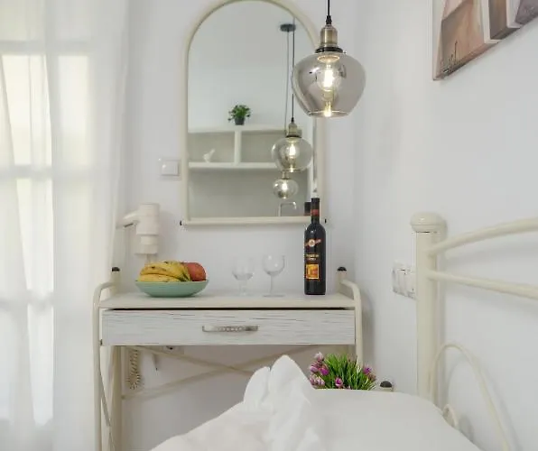 Simos Luxury Apartamento *