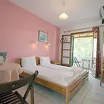 Simos Luxury Apartment *