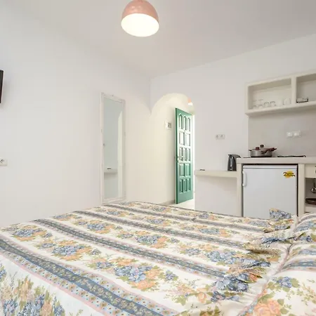 Simos Luxury Apartment