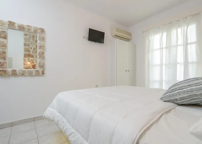 Simos Luxury Naxos City